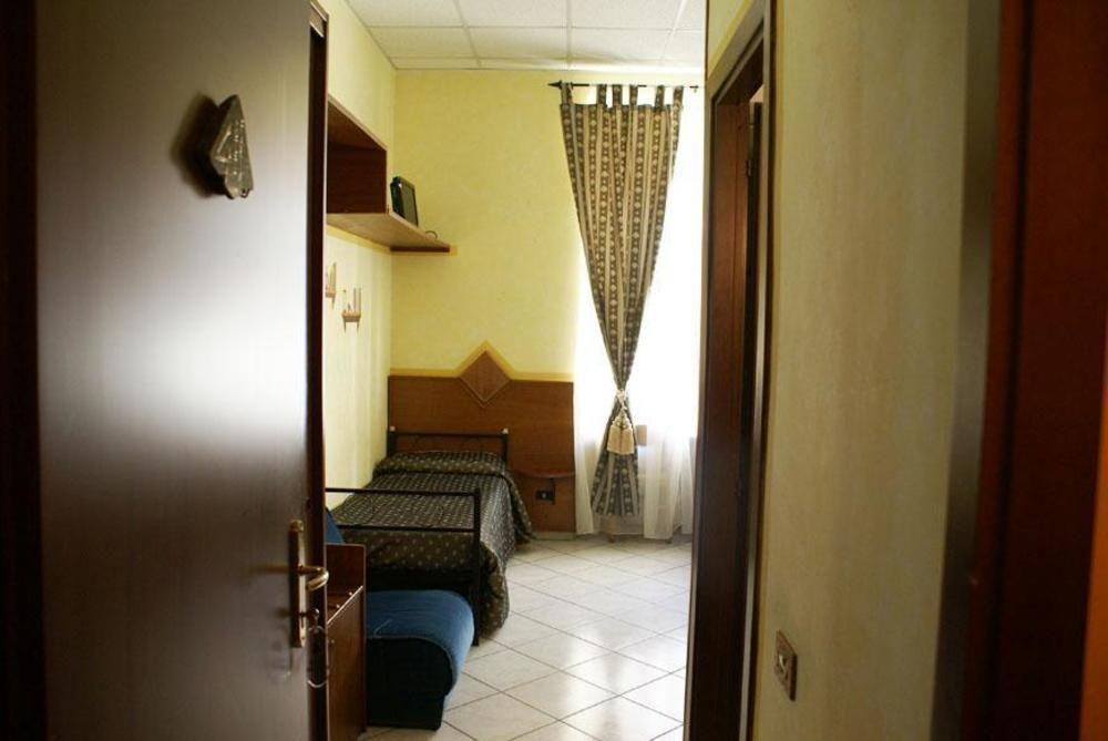 Hotel Farini Roma Exterior foto